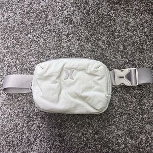 Hurley Cross-body Bag